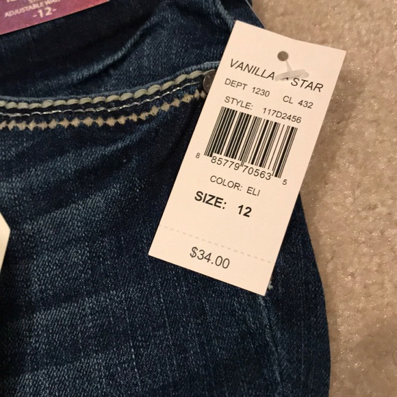 NWT! denim shorts - Picture 3 of 3